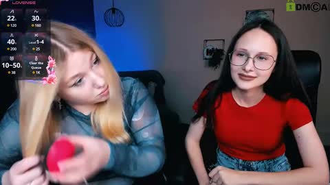 juli kisss online show from 03/12/25, 07:59