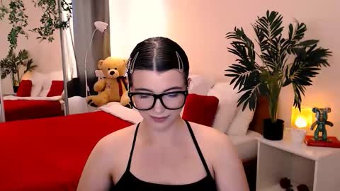 Snapshot of julia485262 chatting on 06/03/26, 02:44 julia485262 online show from 06/03/26, 02:44