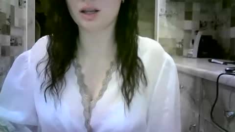 julia69009 online show from 01/04/25, 12:05