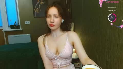 Snapshot of julia_ether chatting on 05/09/26, 08:52 Julia online show from 05/09/26, 08:52