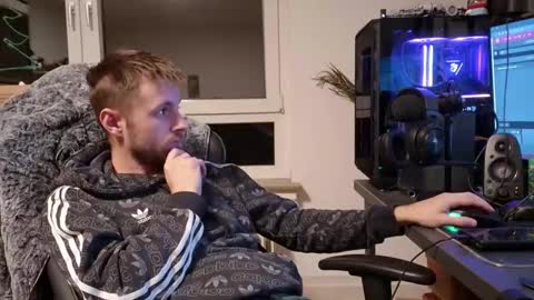 Snapshot of julia_official chatting on 01/18/26, 08:56 julia_official online show from 01/18/26, 08:56