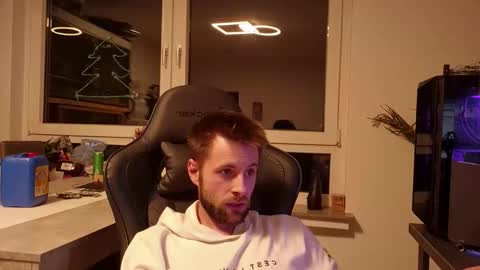 Snapshot of julia_official chatting on 02/03/26, 09:20 julia_official online show from 02/03/26, 09:20