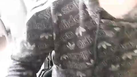 Snapshot of julia_official chatting on 02/13/26, 12:01 julia_official online show from 02/13/26, 12:01