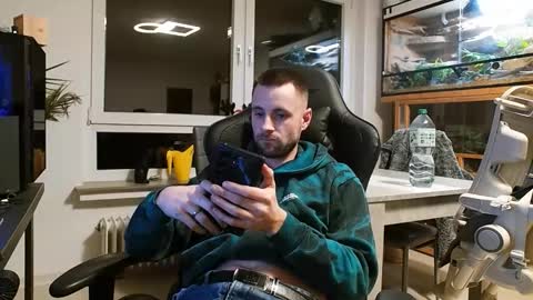 Snapshot of julia_official chatting on 02/19/26, 06:26 julia_official online show from 02/19/26, 06:26