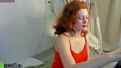 Snapshot of julia_suny chatting on 04/24/26, 01:19 julia_suny online show from 04/24/26, 01:19