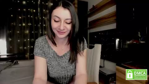 julia_t_mog online show from 06/26/26, 09:41