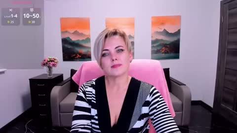 Snapshot of julia_wilsons chatting on 11/04/25, 03:22 Julia online show from 11/04/25, 03:22