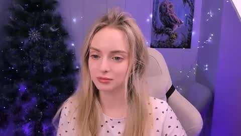 Snapshot of juliabrewwer chatting on 01/14/26, 05:29 Julia online show from 01/14/26, 05:29