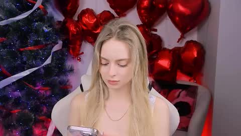 Snapshot of juliabrewwer chatting on 03/23/26, 02:21 Julia online show from 03/23/26, 02:21