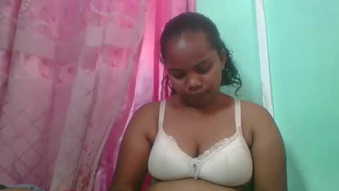 Snapshot of juliah02 chatting on 01/24/25, 05:42 juliah02 online show from 01/24/25, 05:42