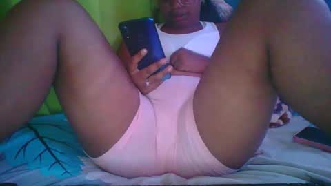 Snapshot of juliah02 chatting on 02/08/25, 11:12 juliah02 online show from 02/08/25, 11:12