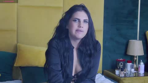 Snapshot of juliaharveyy chatting on 01/17/25, 02:50 Julia online show from 01/17/25, 02:50