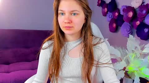 Snapshot of juliamurr18 chatting on 03/30/26, 12:44 Julia online show from 03/30/26, 12:44