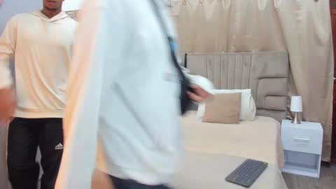 Snapshot of julian_billy chatting on 12/27/24, 11:28 julian billy online show from 12/27/24, 11:28