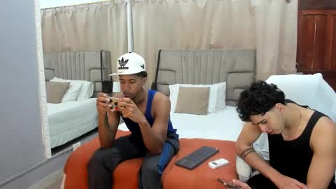 Snapshot of julian_billy chatting on 01/04/25, 05:26 julian billy online show from 01/04/25, 05:26