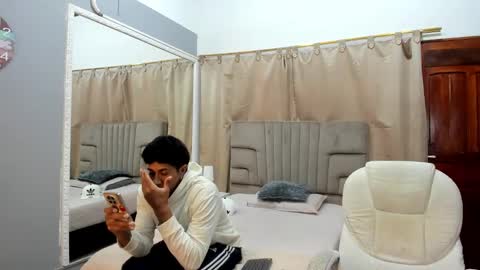 Snapshot of julian_billy chatting on 01/17/25, 02:28 julian billy online show from 01/17/25, 02:28