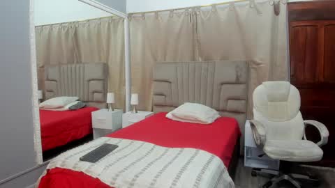 Snapshot of julian_billy chatting on 01/26/25, 11:28 julian billy online show from 01/26/25, 11:28