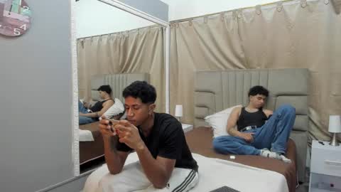 Snapshot of julian_billy chatting on 02/15/25, 06:01 julian billy online show from 02/15/25, 06:01