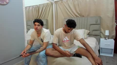 Snapshot of julian_billy chatting on 02/22/25, 05:57 julian billy online show from 02/22/25, 05:57