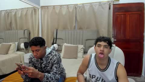 Snapshot of julian_billy chatting on 03/10/25, 11:32 julian billy online show from 03/10/25, 11:32