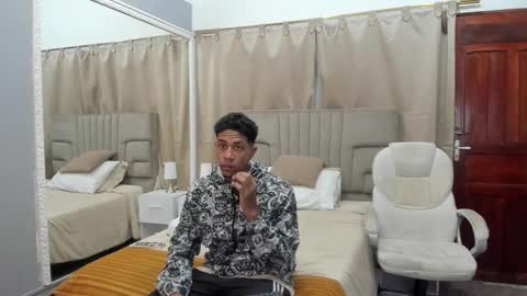 Snapshot of julian_billy chatting on 03/11/25, 11:23 julian billy online show from 03/11/25, 11:23