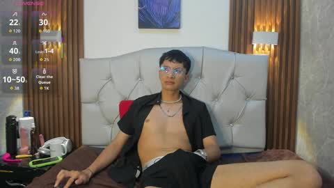 Snapshot of julian_foxxx chatting on 05/27/26, 09:01 Julian Fox online show from 05/27/26, 09:01