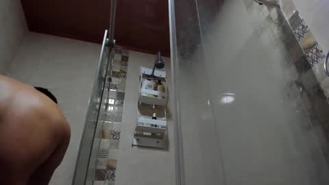 julian_wallace online show from 11/01/25, 02:57