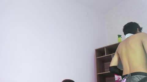 Julian online show from 06/06/26, 08:46