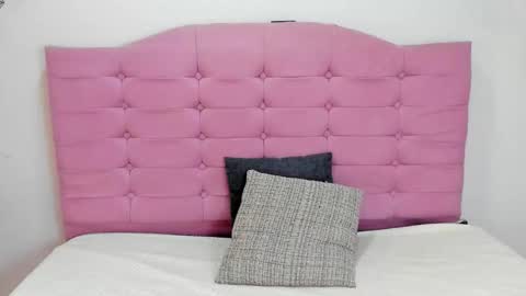 Juliana online show from 11/26/25, 03:24