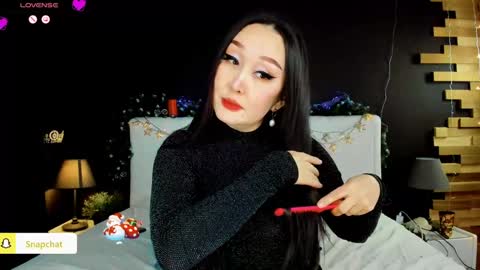 Julianna online show from 12/20/24, 05:18