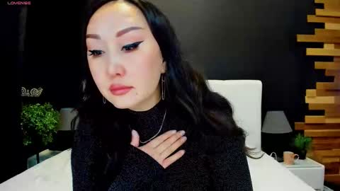 Julianna online show from 10/26/25, 02:56