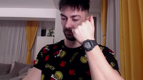 Snapshot of julianroyce chatting on 02/01/26, 04:05 JulianRoyce online show from 02/01/26, 04:05