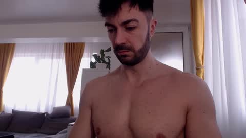 Snapshot of julianroyce chatting on 02/10/26, 08:07 JulianRoyce online show from 02/10/26, 08:07