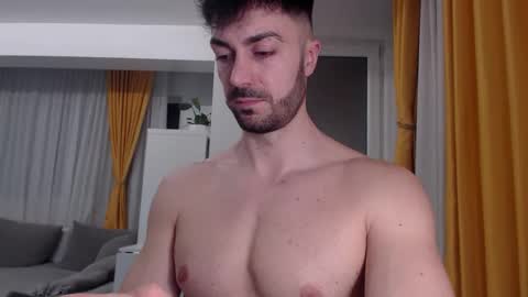 Snapshot of julianroyce chatting on 02/25/26, 05:55 JulianRoyce online show from 02/25/26, 05:55