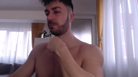 Snapshot of julianroyce chatting on 03/03/26, 06:08 JulianRoyce online show from 03/03/26, 06:08