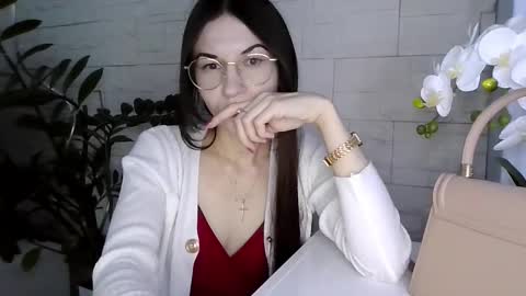 Snapshot of juliaorgasm chatting on 02/13/26, 02:46 Julia online show from 02/13/26, 02:46