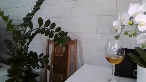 Snapshot of juliaorgasm chatting on 03/10/26, 03:50 Julia online show from 03/10/26, 03:50