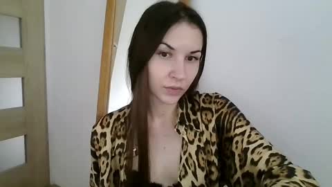 Julia online show from 04/28/26, 01:49