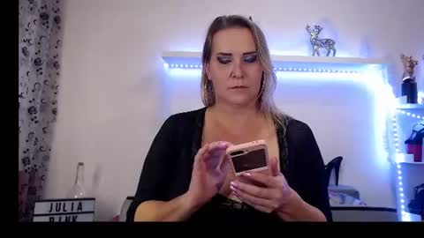 Julia online show from 02/12/26, 11:00