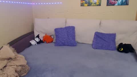 Jul online show from 02/19/25, 03:05