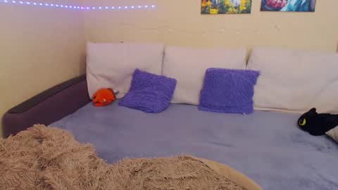 Jul online show from 02/27/25, 08:17