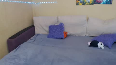 Jul online show from 09/23/25, 02:53