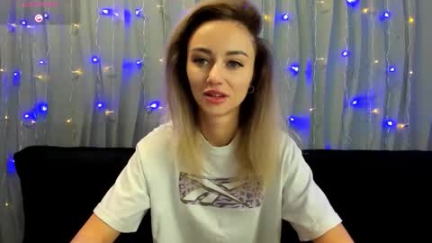 Yulya online show from 11/15/25, 03:26