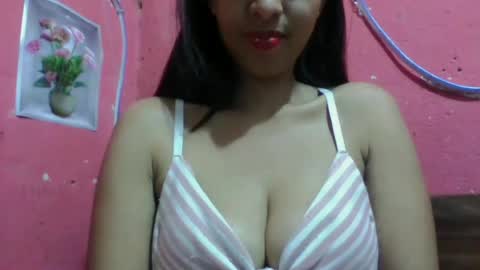 julie0612 online show from 06/16/26, 11:02