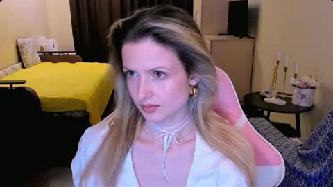 Snapshot of julie_flores chatting on 03/17/26, 03:15 Julie online show from 03/17/26, 03:15