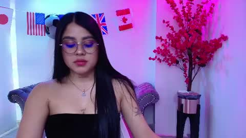 Julie online show from 07/10/26, 03:44