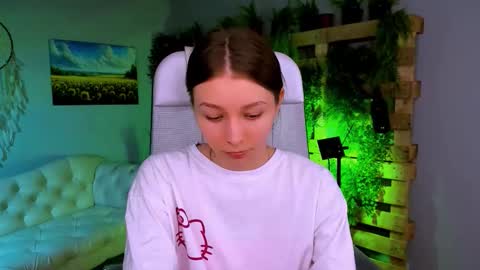 juliedaniel online show from 11/21/25, 08:13