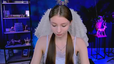 juliedaniel online show from 06/03/26, 04:04