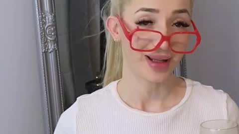 Julia online show from 02/23/25, 11:58