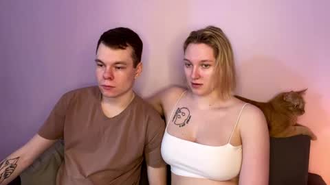 Snapshot of julielourens chatting on 03/29/26, 07:19 Julie and Thomas online show from 03/29/26, 07:19